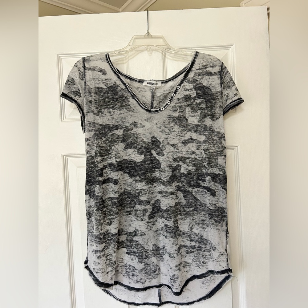 William Rast camo relaxed shirt, size M.